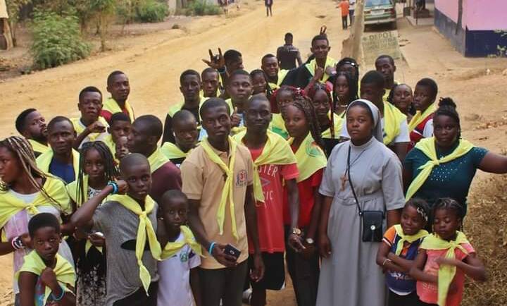 COLONIE AVEC LES JEUNES DE DIATA