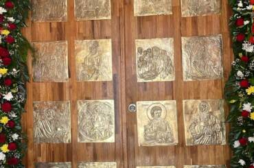 OUVERTURE DE LA PORTE SAINTE